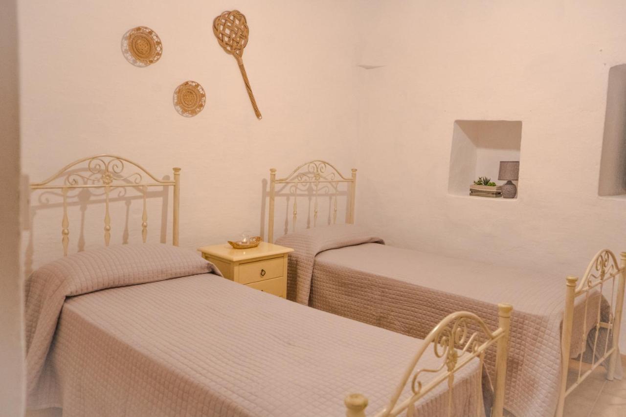 I Trulli Di Caterina - Casa Vacanza Privata Martina Franca Bagian luar foto